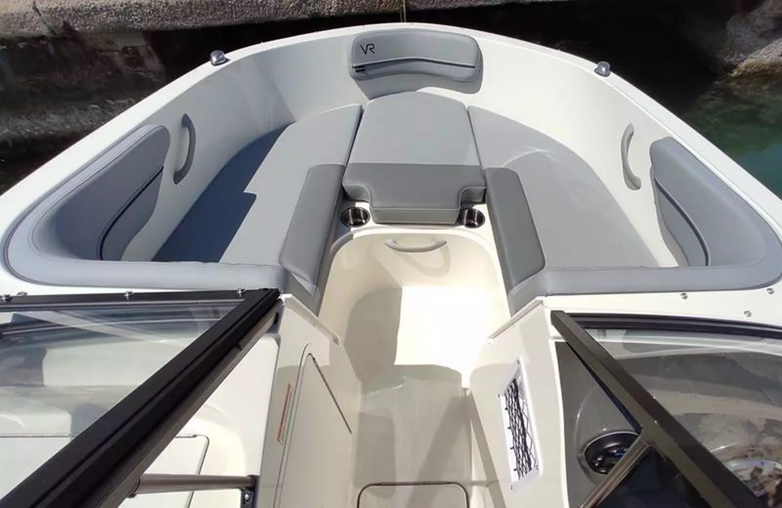 Barcos con titulación / Q600 Atlas (7p)