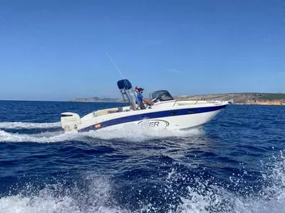 Barcos con titulación / JS780 Saver (10p)